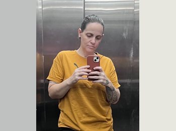 Roomgo BR - Mônica  - 39 - Santos