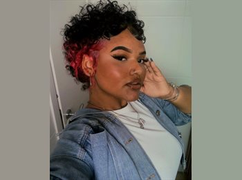 Roomgo BR -  Amanda Vitória De Oliveira Silva  - 19 - Curitiba