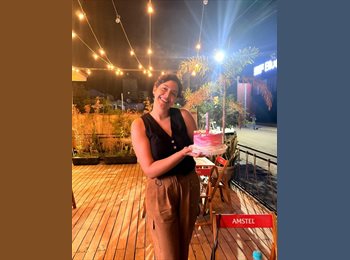 Roomgo BR - Gabriella Zanoto Botto  - 23 - Florianópolis