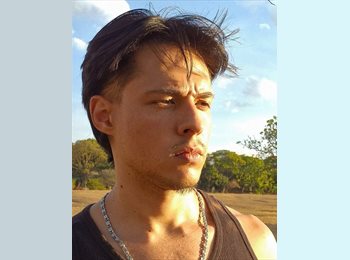 Roomgo BR - Lucas - 30 - Brasília