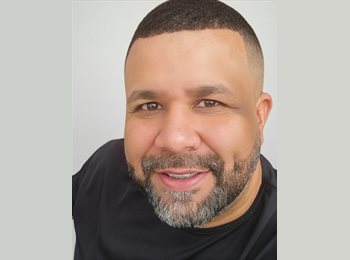 Roomgo BR - PEDRO - 40 - Liberdade