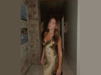 Roomgo BR - Layza - 20 - Florianópolis