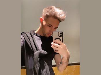 Roomgo BR - Wesleyn  - 27 - Curitiba