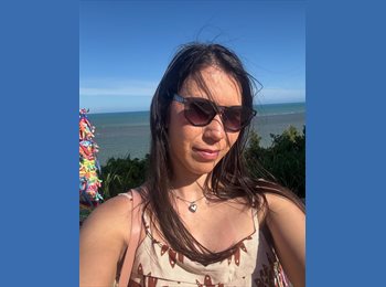 Roomgo BR - Renata - 29 - Vitória