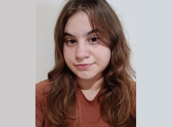 Roomgo BR - Cristina - 22 - Brasil