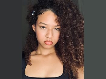 Roomgo BR - Ludmylla  - 18 - Curitiba