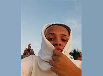 Roomgo BR - Heloiza - 18 - Rio de Janeiro RJ