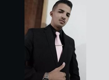 Roomgo BR - Douglas - 24 - Curitiba