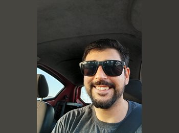 Roomgo BR - Douglas  - 34 - Santo Amaro