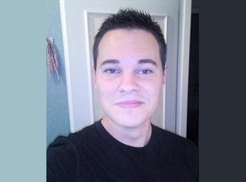 Roomgo CA - Thomas - 22 - Montréal