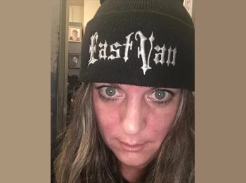 Roomgo CA - Heike - 52 - Vancouver