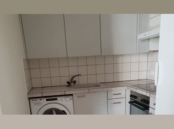 Roomgo CH - JOLIE CHAMBRE proximité gare CENTRE VILLE NEUCHATEL, Neuchâtel - 690 CHF / Mois