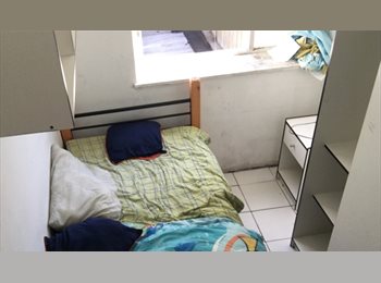 CompartoDepto CL - Pieza En Santiago Centro, Metro Santa Lucia, Santiago Centro - CH$195.000 por mes