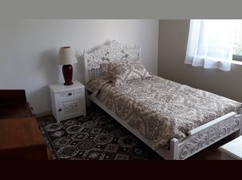 CompartoDepto CL - AMPLIA y LUMINOSA PIEZA, Vitacura - CH$300.000 por mes