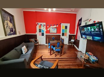 CompartoDepto CL - Cerro Alegre - Casa 2 niveles - 8 Piezas - The Safest & most Tourist Area, Valparaíso - CH$200.000 por mes