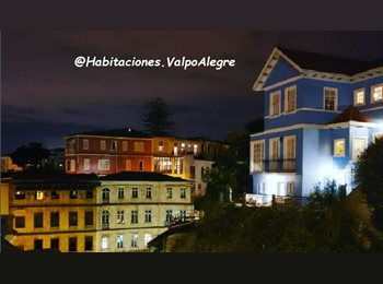 CompartoDepto CL - Cerro Alegre - Casa 2 niveles - 8 Piezas - The Safest & most Tourist Area, Valparaíso - CH$240.000 por mes