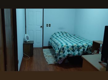 CompartoDepto CL - $380.000 mensual Arriendo habitación amoblada en buena zona buen ambienteA, Vitacura - CH$380.000 por mes