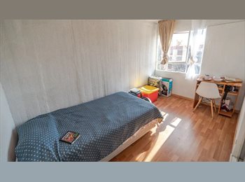 CompartoDepto CL - Comparto depto. metro estadio nacional. Habitación con amoblar, Ñuñoa - CH$270.000 por mes