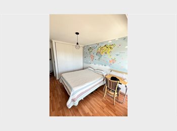 CompartoDepto CL - Habitación disponible con baño propio y salida a terraza, Concepción - CH$350.000 por mes