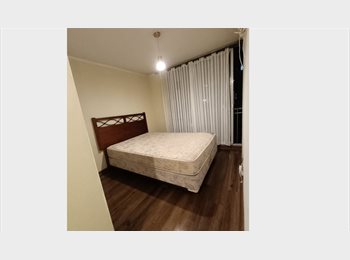 CompartoDepto CL - Habitación principal con baño individual a pasos Metro Parque Almagro, Santiago Centro - CH$300.000 por mes