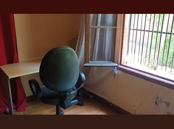 CompartoDepto CL - HABITACIÓN CON CAMA GRANDE/VENTANA/STGO CENTRO/A PASOS DE TODO, Santiago Centro - CH$250.000 por mes