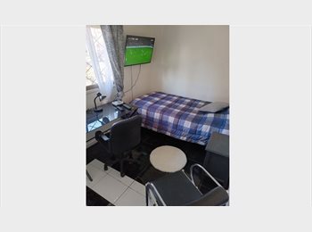 CompartoDepto CL - Habitación 1 persona amoblada gastos comunes incluidos a pasos metro Ciudad del Niño, La Cisterna - CH$260.000 por mes