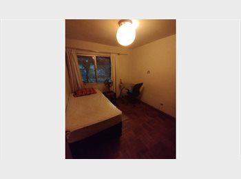 CompartoDepto CL - SE BUSCA CON MUCHISIMA URGENCIA COMPAÑEROS/AS DE DPTO. (Roomies) PARA ARRENDAR PIEZAS, PARA AHORA, Santiago Centro - CH$250.000 por mes