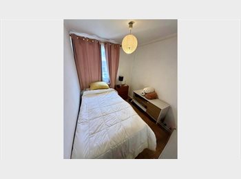 CompartoDepto CL - Habitación en casa residencial a 1 cuadra mall plaza egaña, Ñuñoa - CH$300.000 por mes