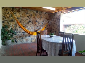 CompartoApto CO - Arriendo habitación en sector muy residencial, Medellín - COP$ 700.000 por mes