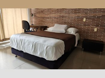 CompartoApto CO - Poblado Santa Fe-Oviedo, Milla de Oro, Envigado - COP$ 2.200.000 por mes