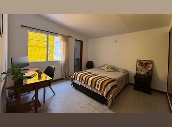 CompartoApto CO - Cómoda habitación-Cerca al Éxito de Laureles, Medellín - COP$ 1.200.000 por mes