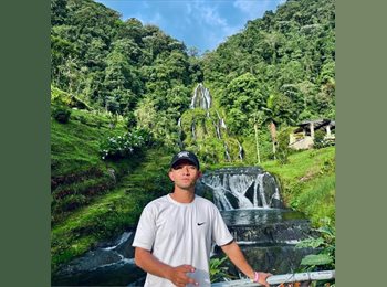 CompartoApto CO - Carlos - 25 - Bogotá