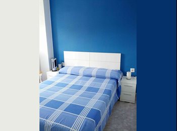 Roomgo ES - Ático NO COMPARTIDO  en ernesto anastasio, Valencia - 1.200 € por mes