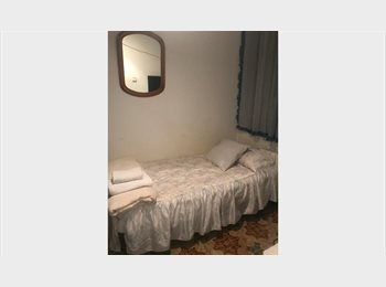 Roomgo ES - CERCA DEL CAMP NOU, TENGO EN ALQUILER UNA HABITACION INDIVIDUAL, L'hospitalet - 750 € por mes