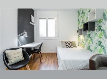 Roomgo ES - ¡Habitación super luminosa en un piso reformado en Gracia! RH13-R2, Gràcia - 940 € por mes
