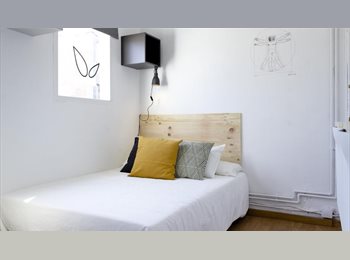 Roomgo ES - RH17-R2  Luminosa habitación con cama doble en un Ático muy chulo recién reformado!, Gràcia - 880 € por mes