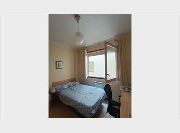 Roomgo ES - Habitación económica en Cerdanyola del Vallès, Cerdanyola Del Vallès - 300 € por mes