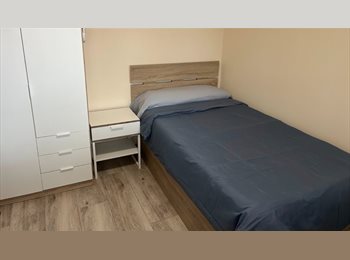 Roomgo ES - Habitación individual en chalet compartido, Villaviciosa De Odón - 500 € por mes