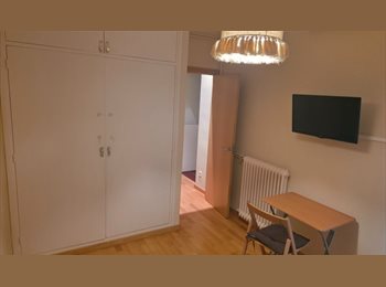 Roomgo ES - Habitacion en barrio de les Corts, Les Corts - 720 € por mes