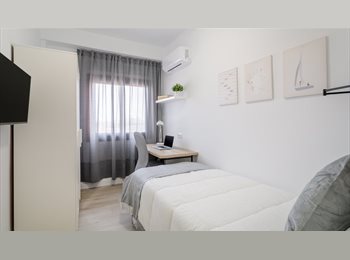 Roomgo ES - Alquiler de habitación Premium en Av. Catedratico Soler, Alicante - 350 € por mes