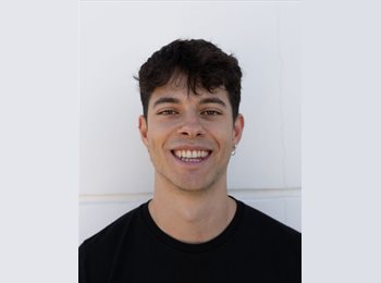 Roomgo ES - Pablo - 23 - Barcelona