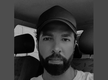 Roomgo ES - Luis - 43 - Barcelona