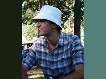 Roomgo ES - Nicolás  - 19 - Vigo