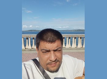 Roomgo ES - Adrian - 33 - La Coruña