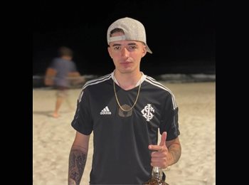 Roomgo ES - Fede - 22 - Madrid