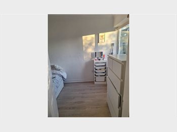Roomgo IE - Room to rent, Dublin - €950 pcm