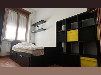 Roomgo IT - Stanza singola con bagno privato, Trastevere-Borgo - 600 € al mese
