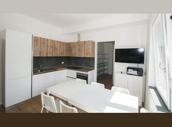 Roomgo IT - singola  a Treviso vicino alla stazione, Treviso - 350 € al mese