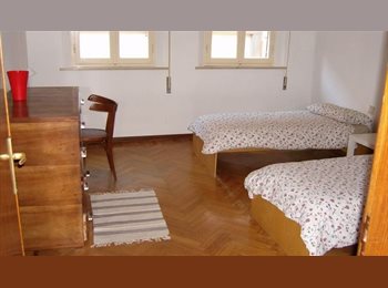 Roomgo IT - Stanza doppia ad uso singolo in centro città., Ferrara - 310 € al mese