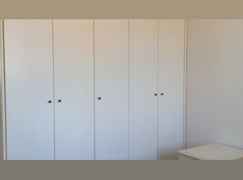 Roomgo IT - AFFITTO CAMERA MATRIMONIALE, Sempione - S. Siro - Fiera - 680 € al mese